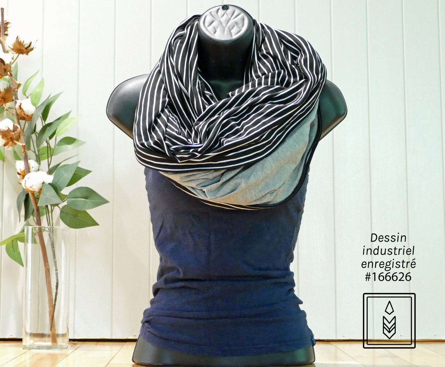 Foulard infini en bambou noir rayé blanc